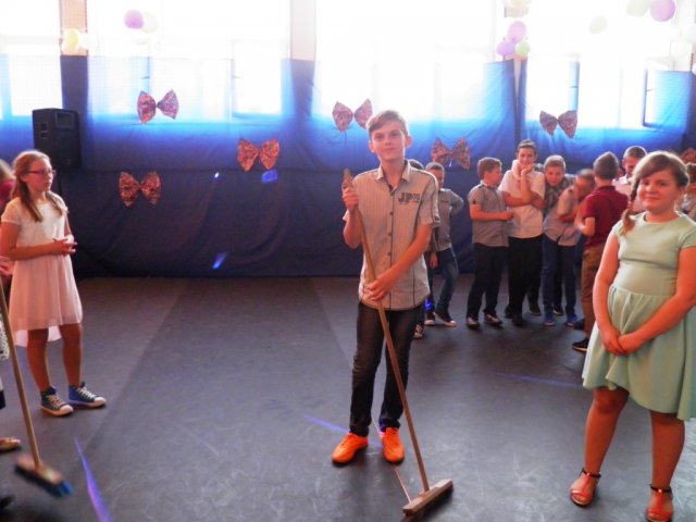 Bal szóstoklasistów